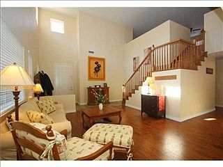 2nd image of 1547 Loma Alta Dr