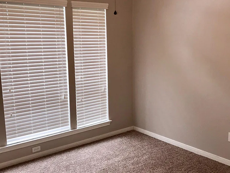 1917 Stratford Dr — Photo 17