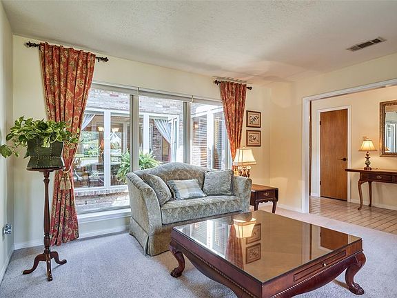 4th image of 3702 Lake View Ct