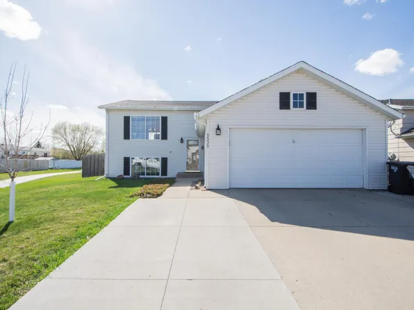 5535 18th St S, Fargo, ND 58104