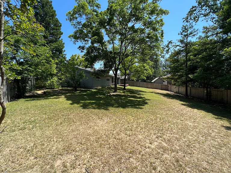 8654 Thelen Ct — Photo 20
