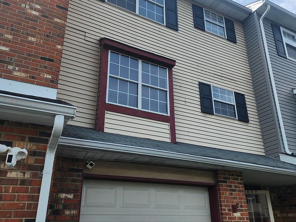 1st image of 3037 Greenshire Ave