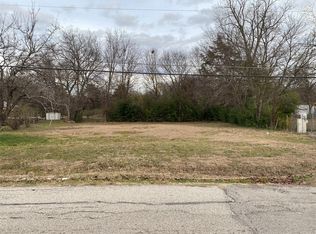 2714 Henry Rd, Lancaster, TX 75134