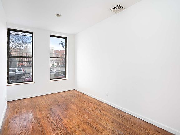 4th image of 167 E 107th St APT 3