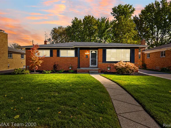14370 Alexander St, Livonia, MI 48154