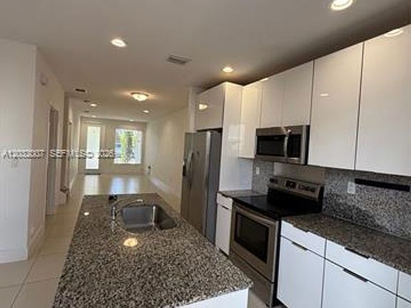5th image of 14181 SW 126th Path