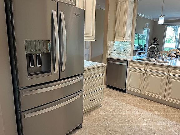 3rd image of 19451 Cromwell Ct APT 102