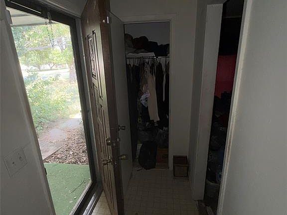 2nd image of 502 S Noble Ave
