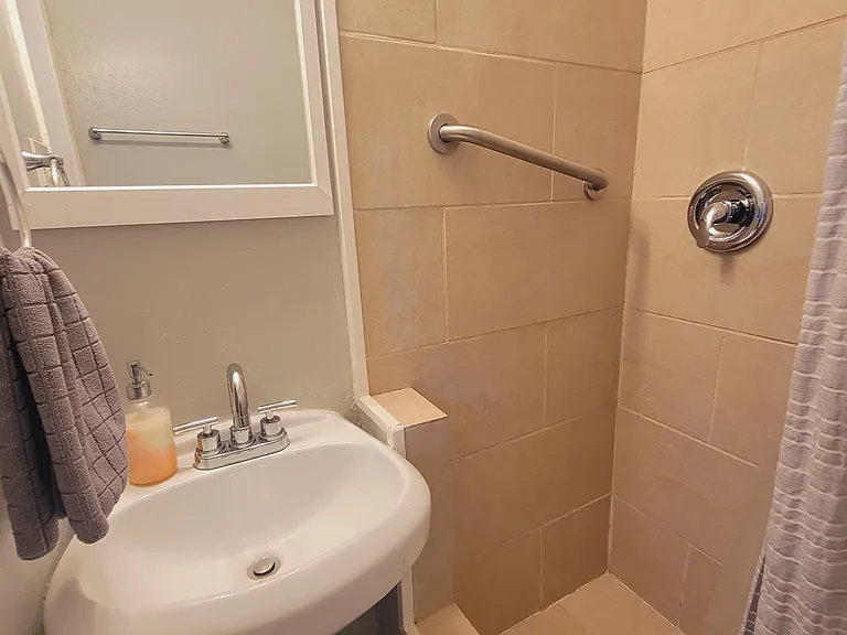 2709 N Bell Ave #2 — Photo 7