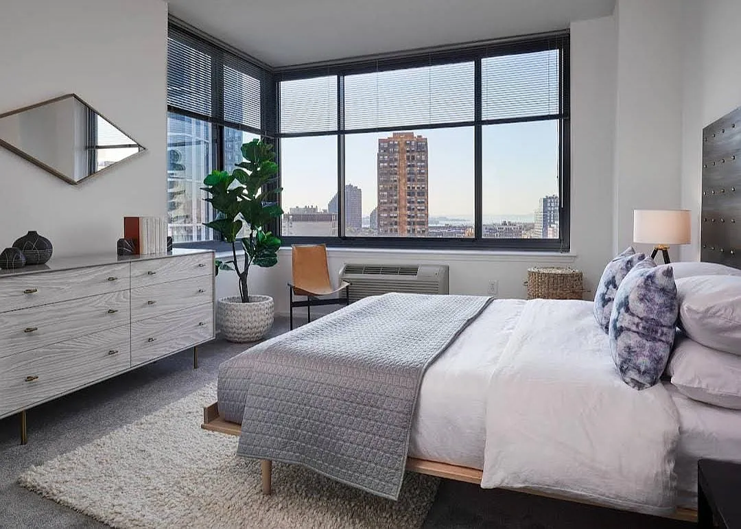 1 bed, $3,300 — Photo 2