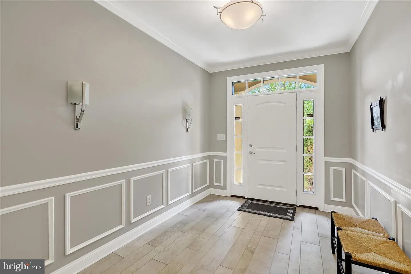 3 bed, 3.5 bath, 3762 sqft, $4,100 — Photo 3