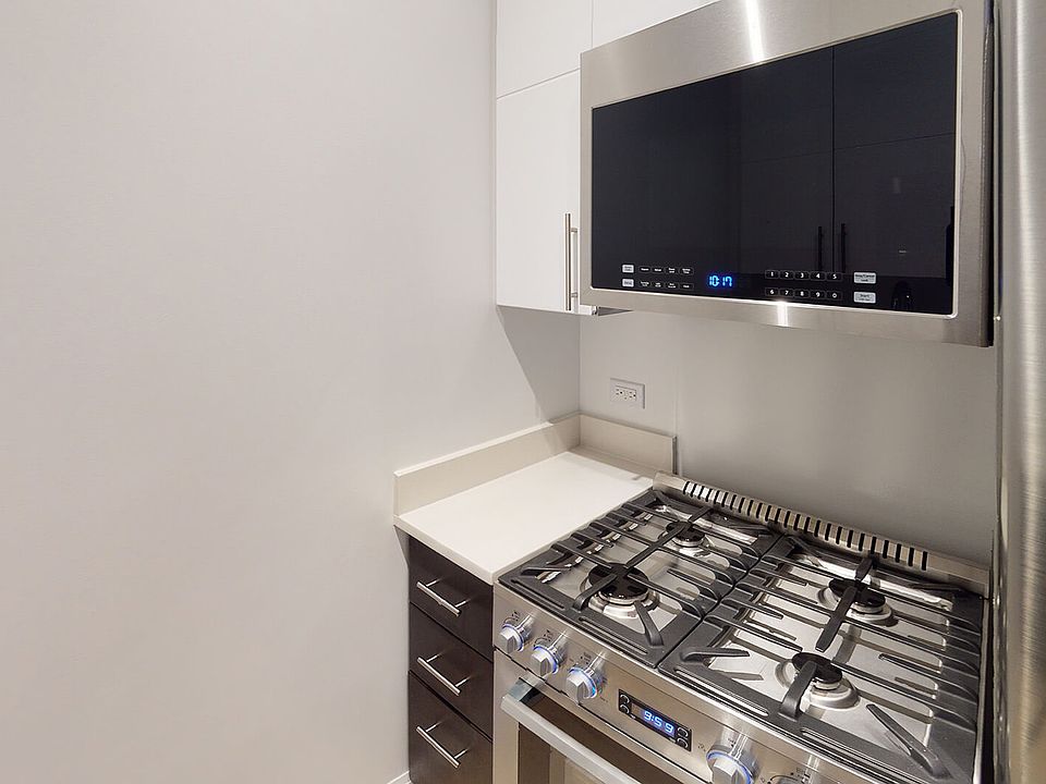 1st image of 795 Columbus Ave APT 6M