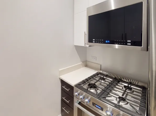 795 Columbus Avenue 06M image 1 of 9