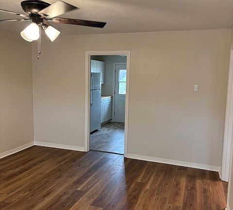 3rd image of 1273 S Bowie Dr