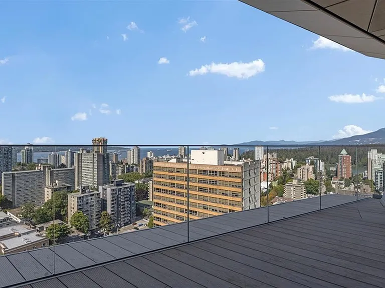 1568 Alberni St #220X — Photo 2