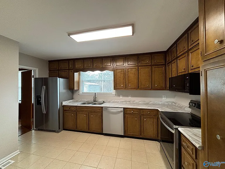 2206 Harris Rd NW — Photo 9
