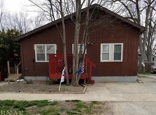 812 E Market St, Bloomington, IL