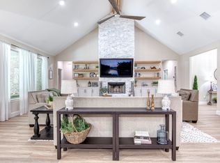 2121 Canyon Lake Rd, Wills Point, TX 75169