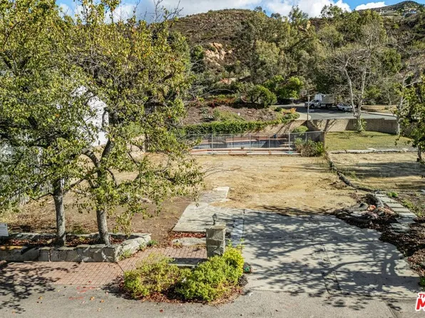 17106 Avenida De La Herradura, Pacific Palisades, CA 90272