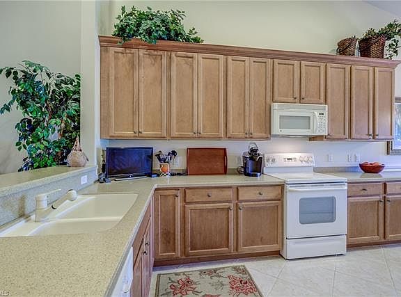5th image of 12040 Matera Ln Unit 203
