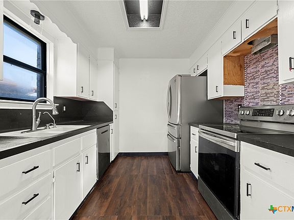 3rd image of 1804 Gautier Ave