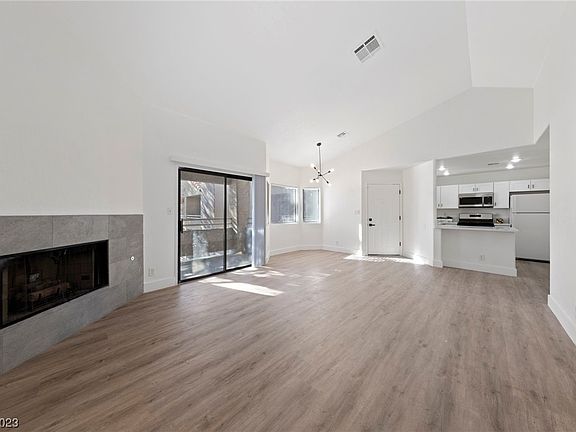 5th image of 5036 S Rainbow Blvd Unit 206