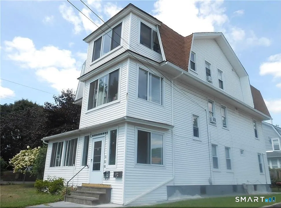 2 bed, 1.0 bath, 3525 sqft, $2,150 — Photo 2