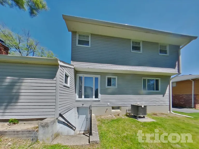 9713 Eustice Rd — Photo 20