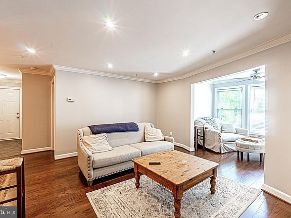 3rd image of 12245 Fairfield House Dr APT 400A