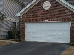 32 Cloverdale Ct, Algonquin, IL 60102