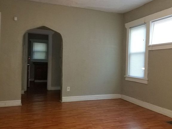 3rd image of 2109 E 58th St