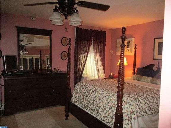 Bedroom - Main