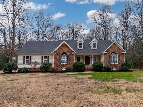 339 Woodruff Dr, Aylett, VA 23009