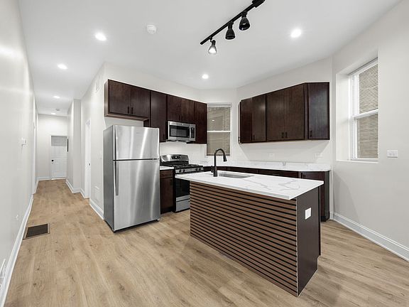 3rd image of 6613 S Vernon Ave