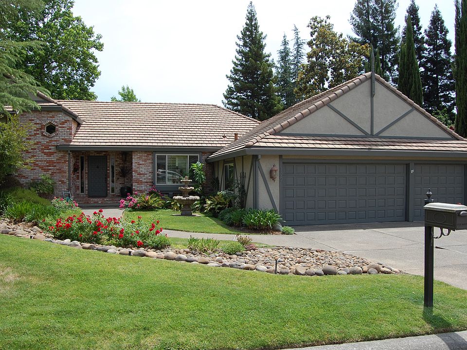 1st image of 129 Oak Rock Cir
