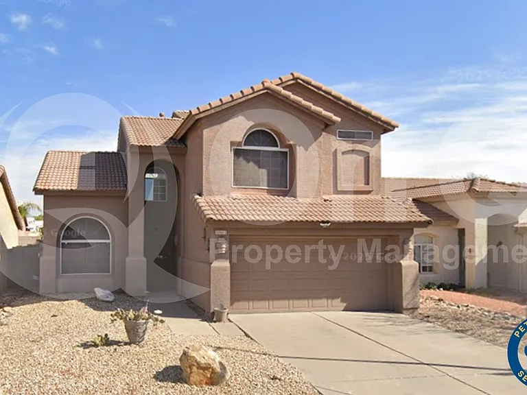 19611 N 33rd St — Photo 1