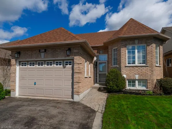 802 Coldstream Dr, Oshawa, ON L1K 2Z3