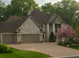 2014 Royale Dr, Eagan, MN 55122