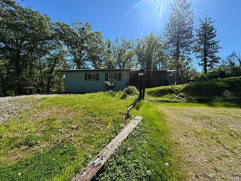 Western Mine Rd — Photo 4