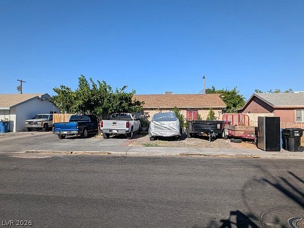 1st image of 620 Garrison St