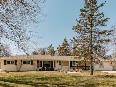 5721 South 40th STREET, Greenfield, WI, 53221