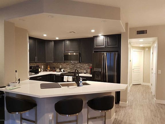 2nd image of 15221 N Clubgate Dr Unit 2106