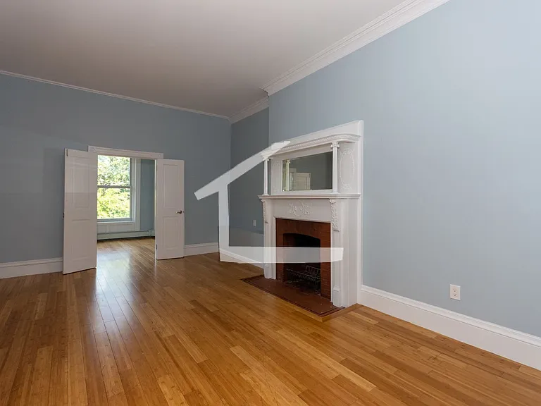 12 Bay State Rd #4 — Photo 3