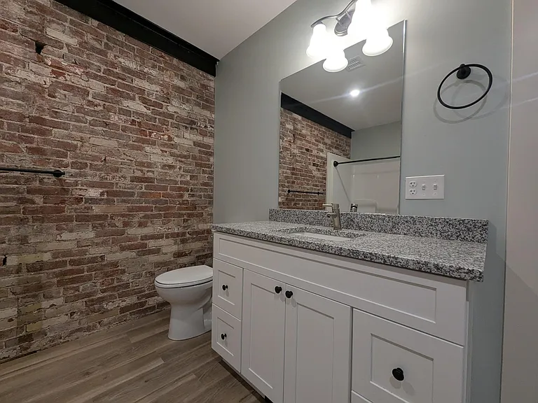 22 S Main St #202 — Photo 10