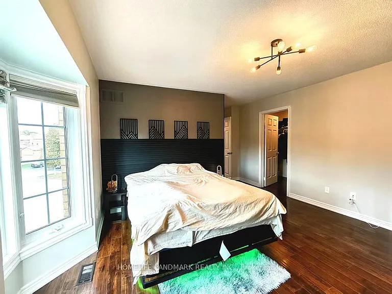 33 Guildpark Ptwy — Photo 11