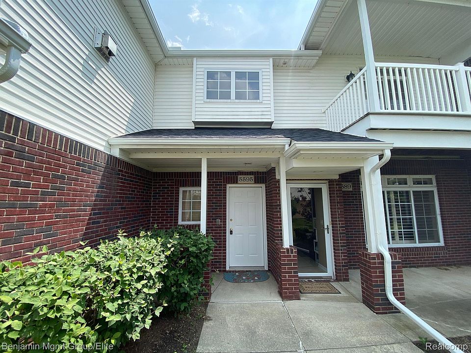 1st image of 5595 Twin Oaks Dr