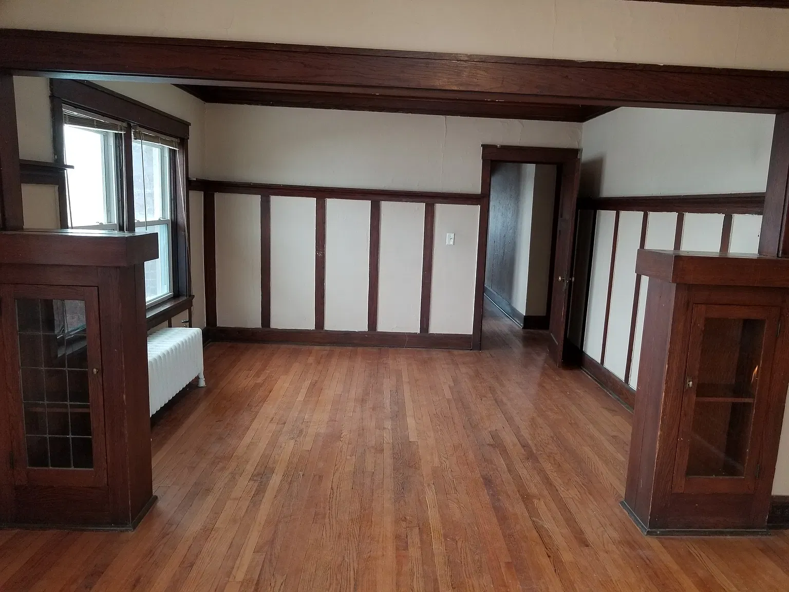 543 Park Ave — Photo 2