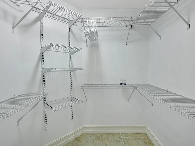 600 Egret Cir #7105 — Photo 14
