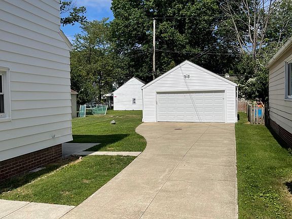 4th image of 1771 Idlehurst Dr