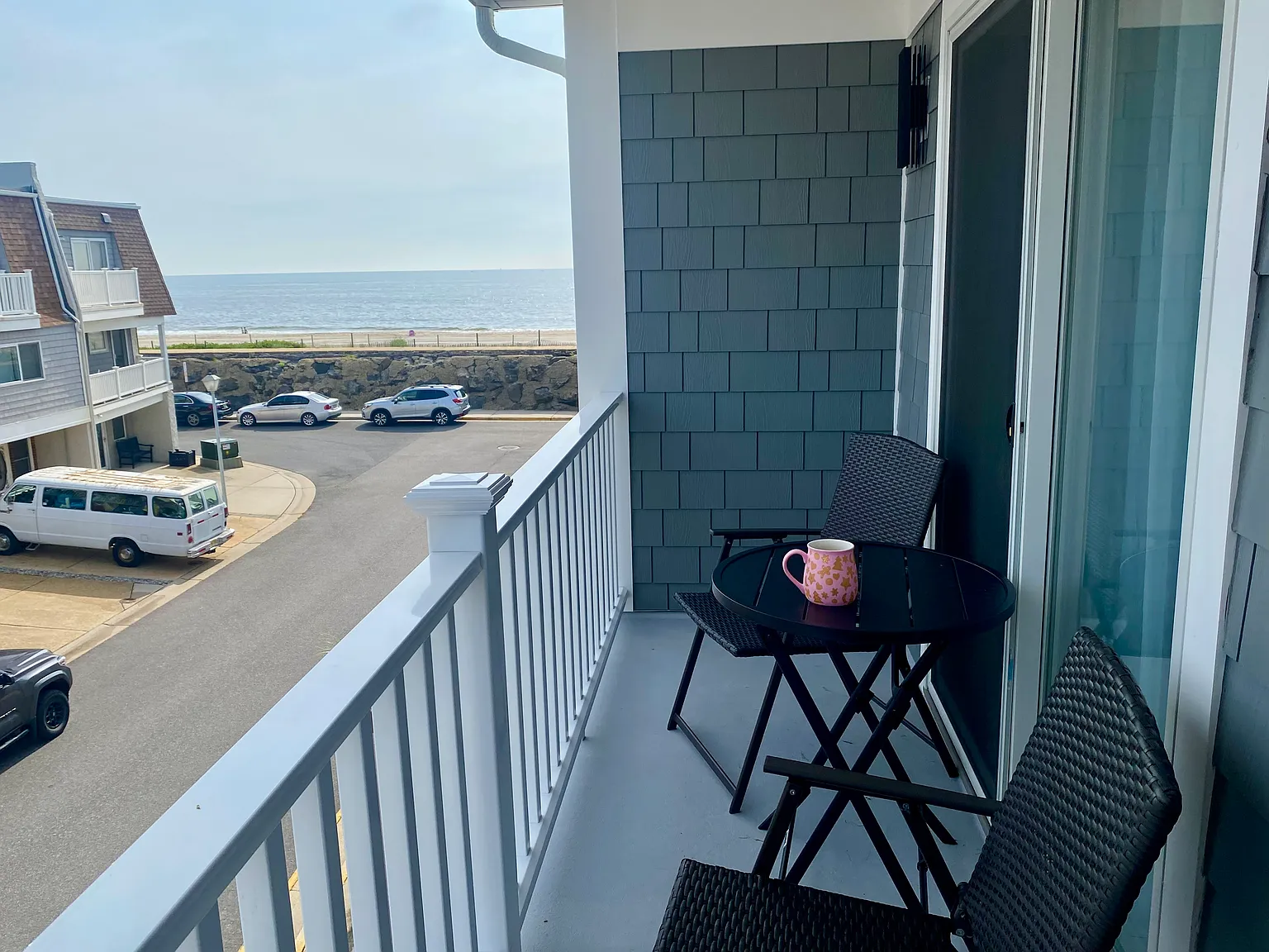 4 bed, 3.5 bath, 1800 sqft, $7,500 — Photo 4